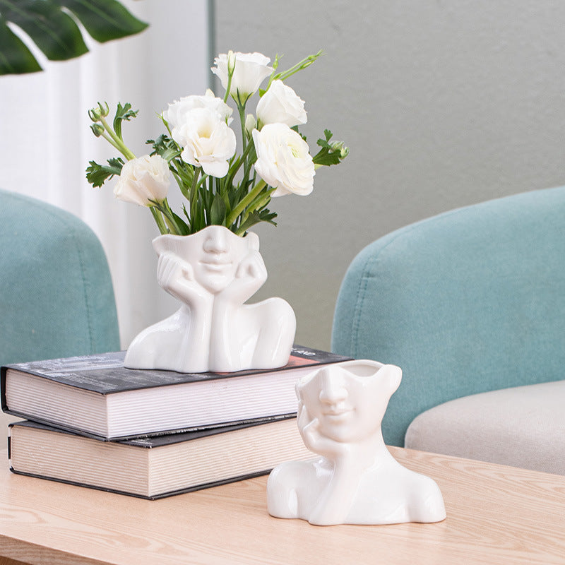 Heroic Hera Vase Lise Luxury