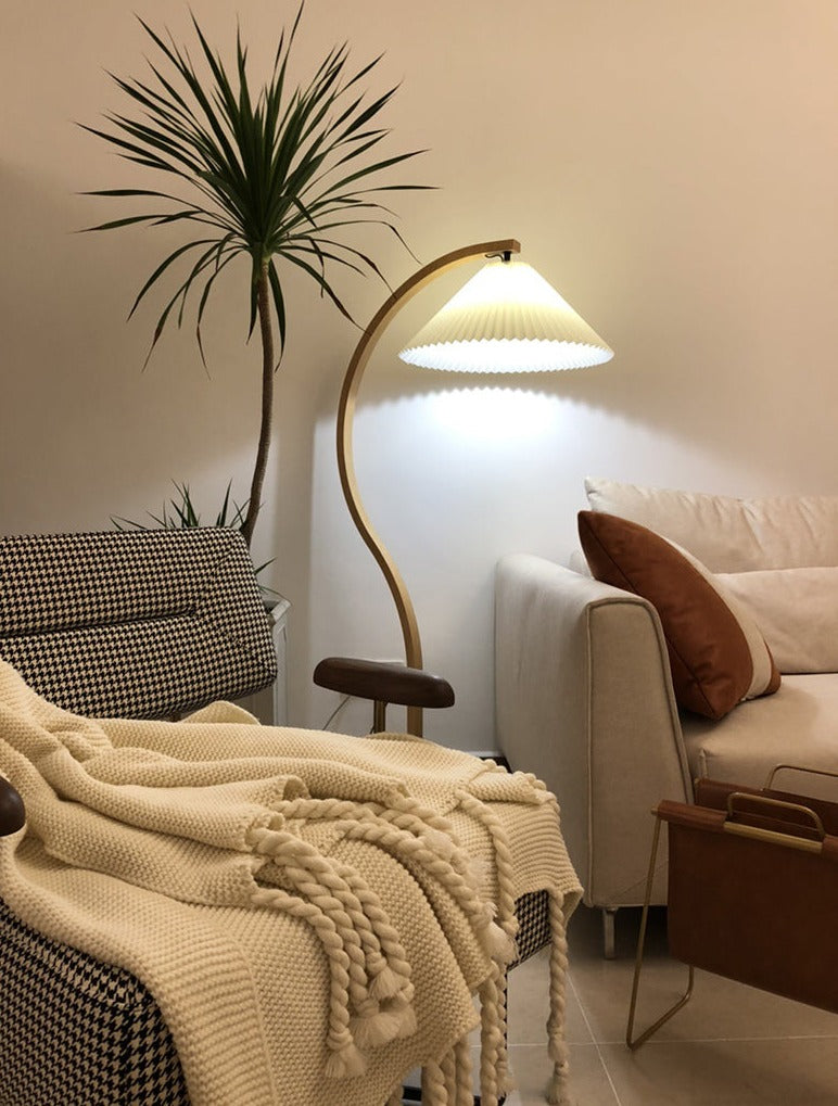 Mythical Mae - Design Lamp