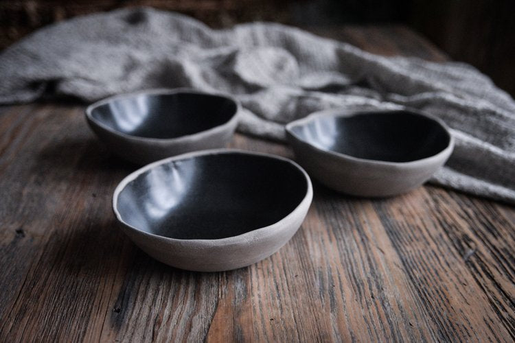 Back To Black - Dinner Set
