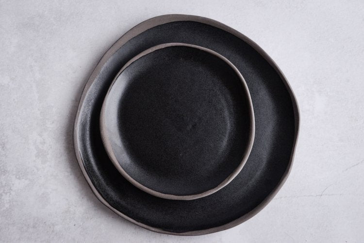 Back To Black - Dinner Set