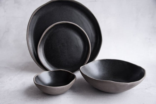 Back To Black - Dinner Set