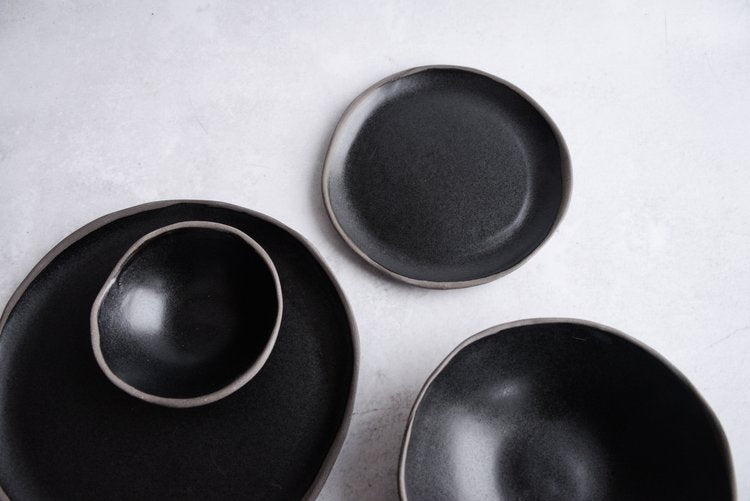 Back To Black - Dinner Set