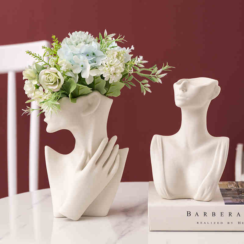 Admired Aphrodite Vase - Lise Luxury