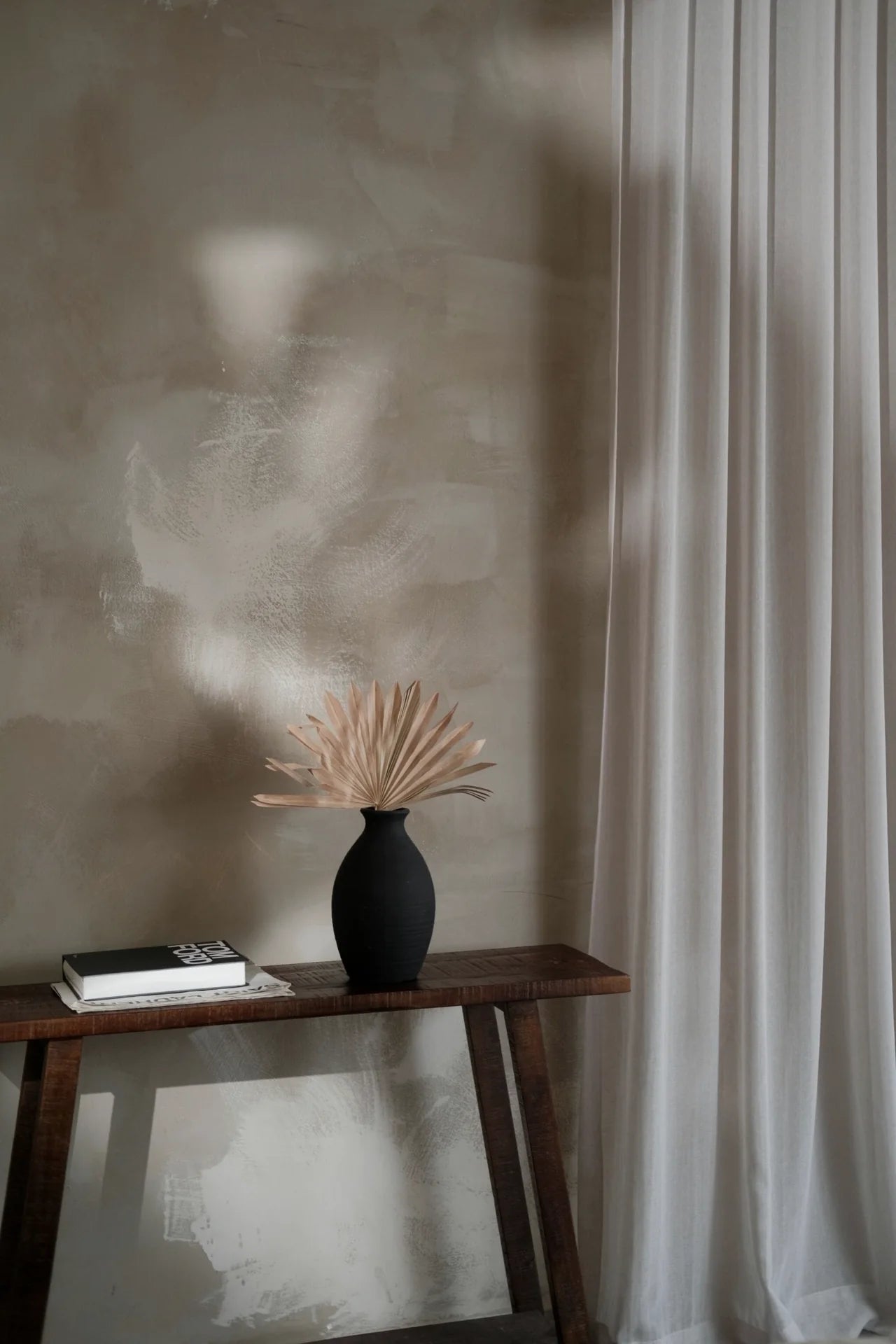 Sculptural interior design details for the Lise Luxury journal