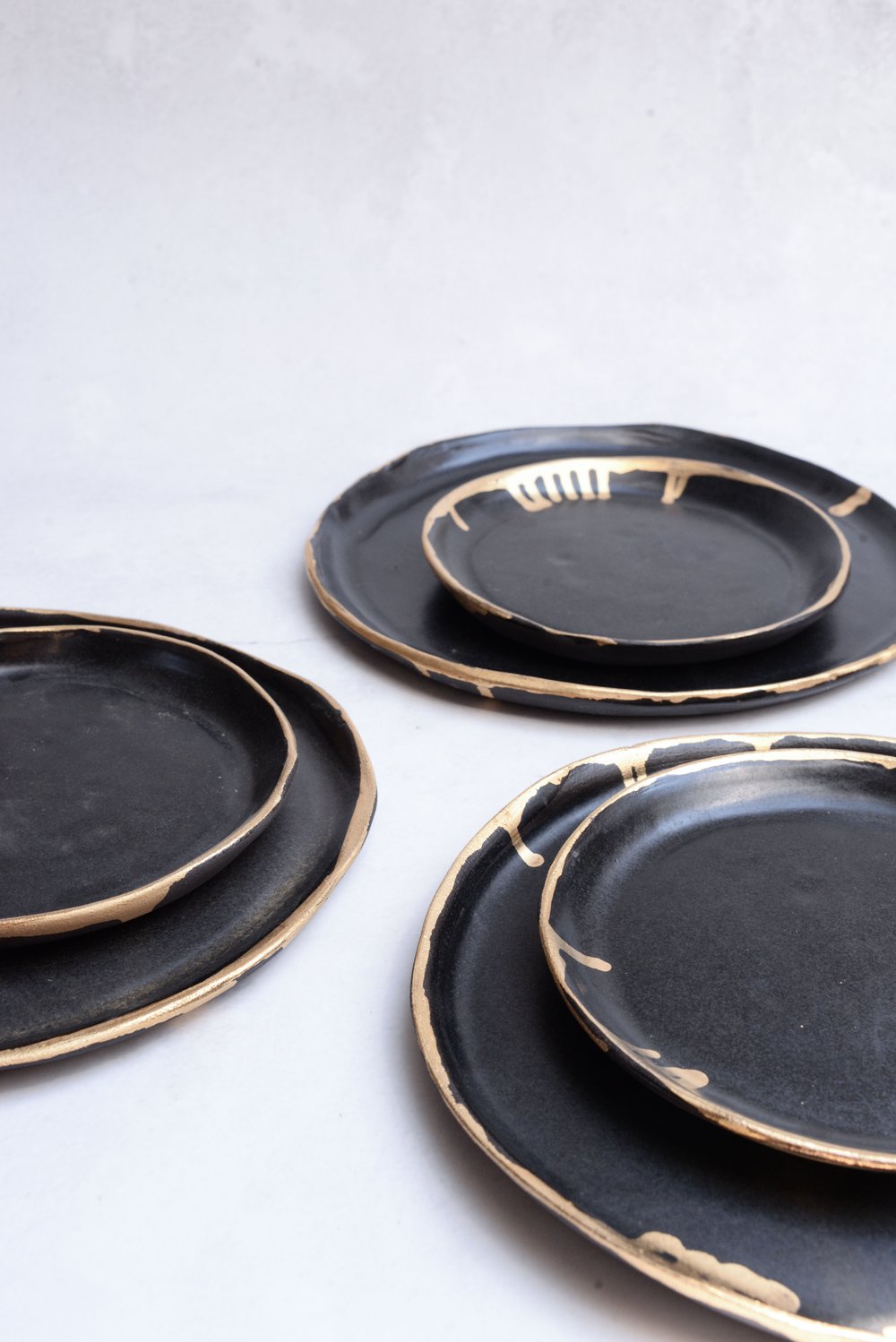 Dinner Set Black Stoneware With Gold Edge